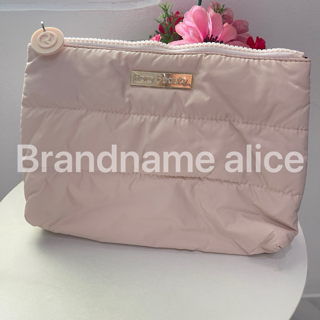 แท้💯 กระเป๋าเครื่องสำอางค์ Rare beauty นุ่มนิ่มมีซับ Limited 2026