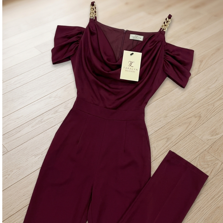 Tarastore ชุดเซ็ตสีดำ ดูดีมีเสน่ห์ #H422