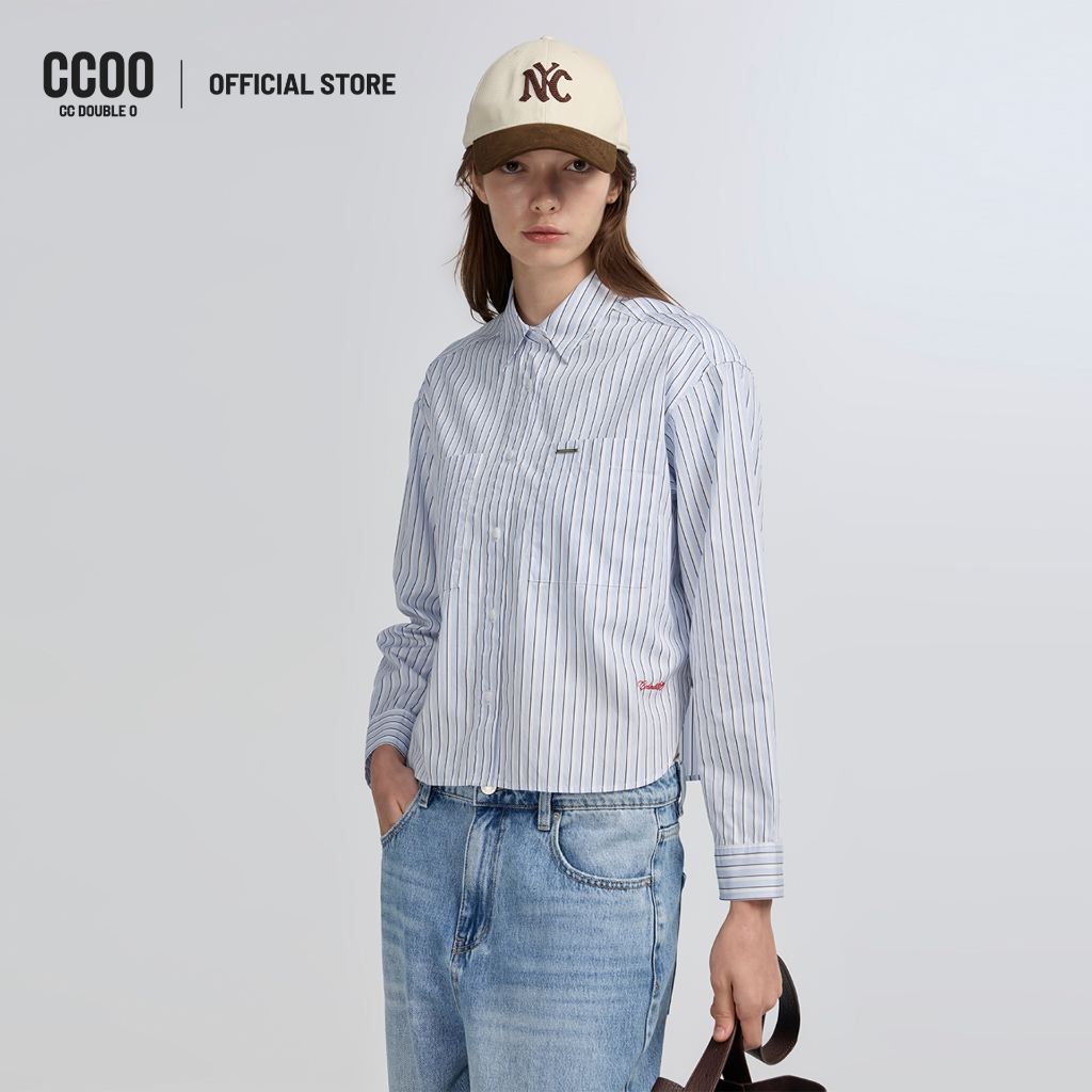 CC DOUBLE O FRONT POCKET STRIPED CROPPED SHIRT ผู้หญิง เสื้อเชิ้ตทรงครอปลายทางแต่งกระเป๋าคู่ รุ่น O26WGWA069 (AW26 #P1)