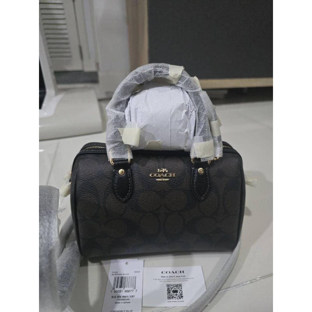 หมอน ใบเล็ก MINI ROWAN CROSSBODY  SIGNATURE CANVAS CDC39