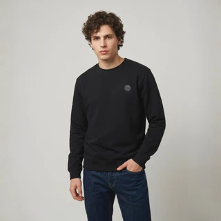 DAVIE JONES [ Black Street Project ] เสื้อสเวตเตอร์ Logo Regular Fit Sweater SW0076 สีดำ