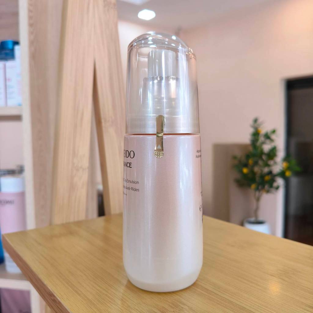 Shiseido Benefiance Wrinkle Smoothing Day Emulsion SPF30 รูปที่ 4