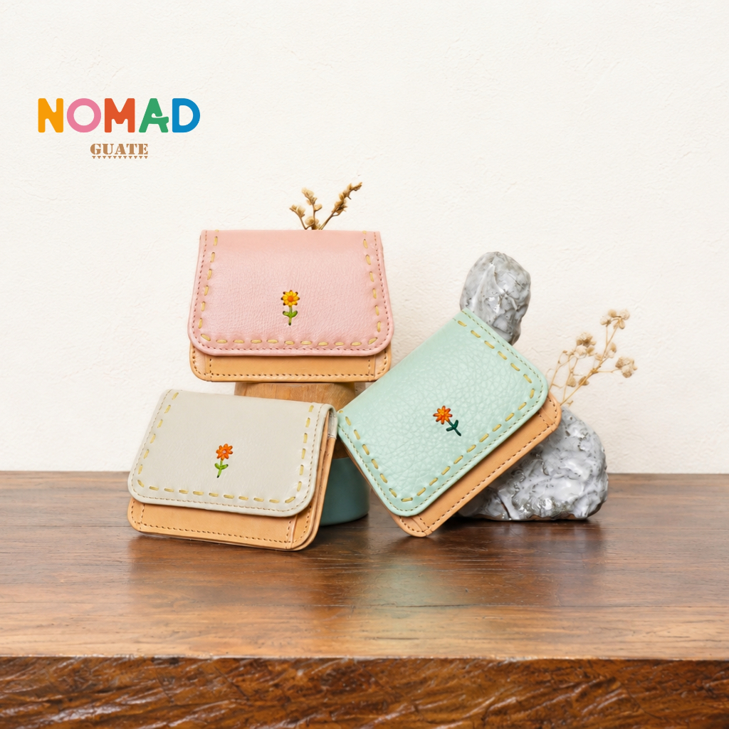 New! GUATE - Wallet Camellia กระเป๋าสตางค์ หนังแท้ ใบสั้น ใส่ธนบัตรแบบพับครึ่ง ใส่บัตร ใส่รูป ใส่เหรียญ ครบในใบเดียว