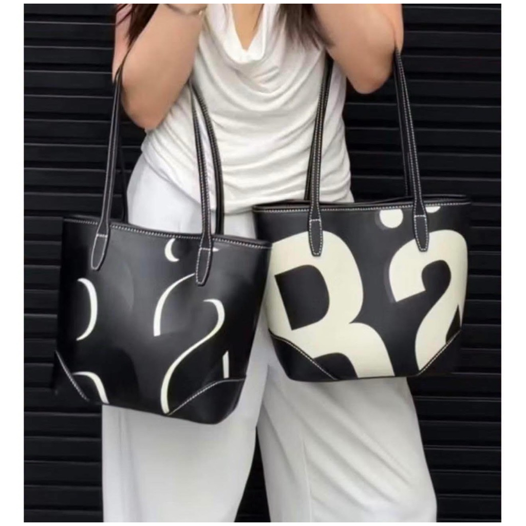 🚨พร้อมส่งแท้100%🚨 🏁🚘 Rally Mini Leather Tote (Heritage)🖤(Blackout) (ไม่แกะเช็คงดเคลมตำหนิเกิดจากแบรนด์เพราะเกิน7วัน)