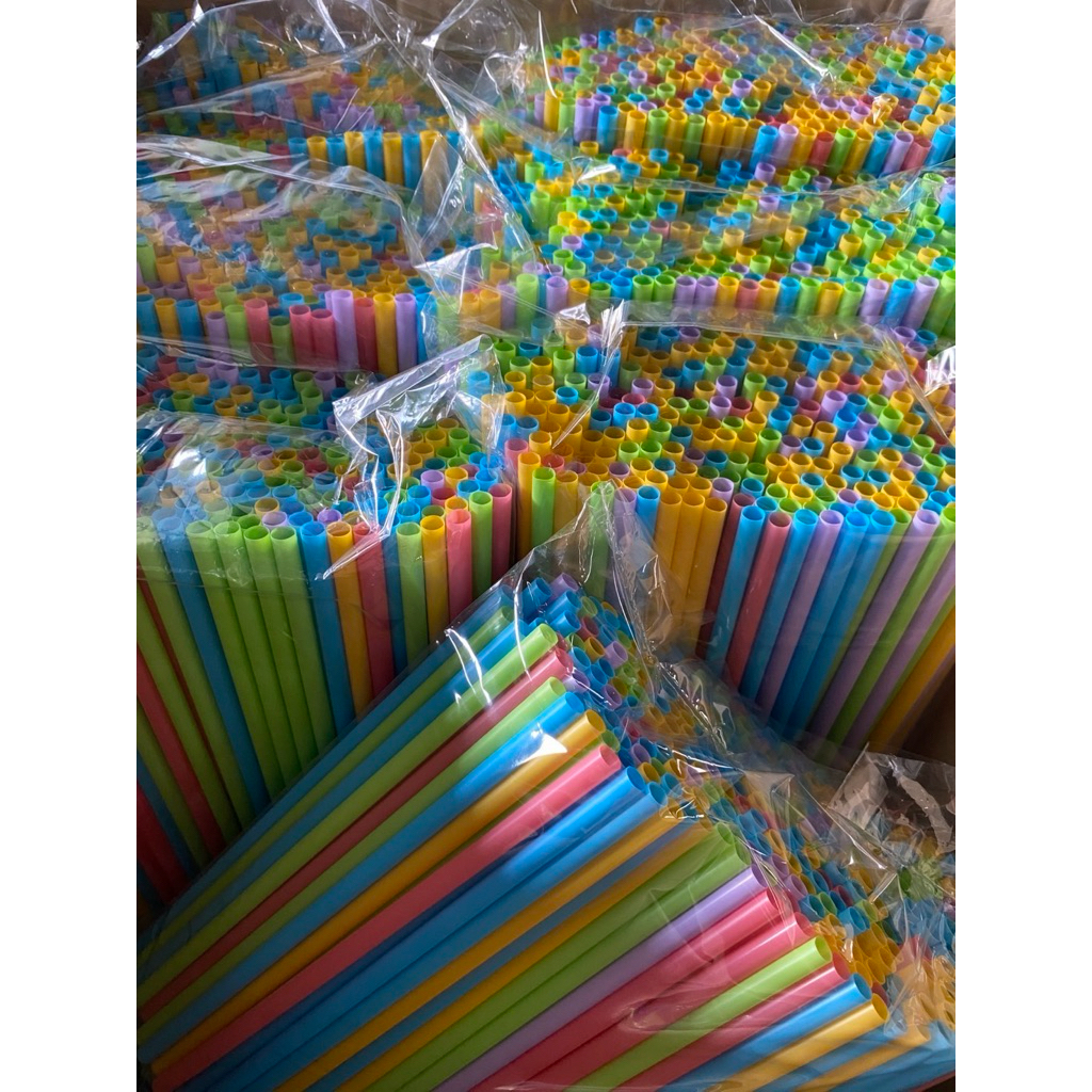หลอดตรง 6 มิล ไม่หุ้มฟิมล์ 250 เส้น คละสี ยาว 22 เซ็น โนโลโก้