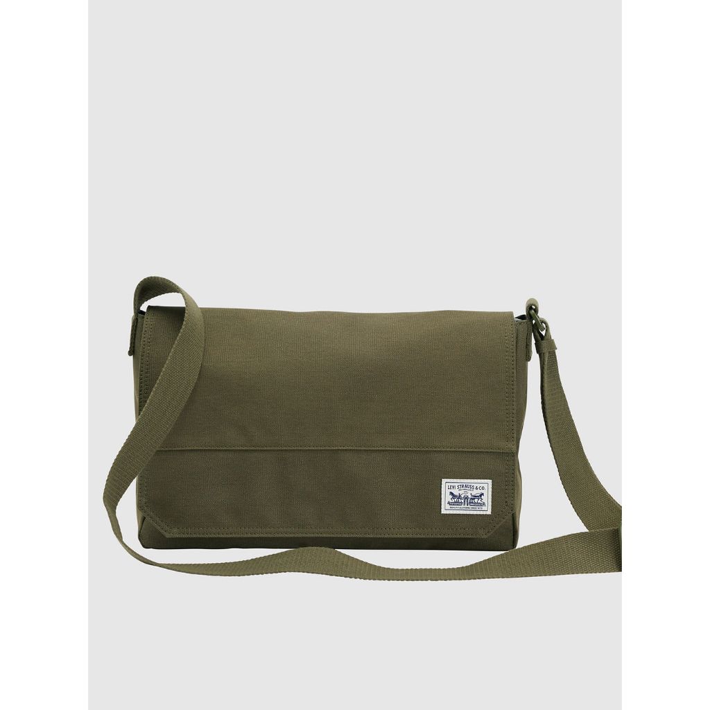 กระเป๋า Levi's® Men's Duboce Messenger Bag