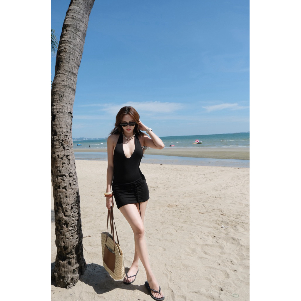 091…ชุดเสื้อบอดี้สูทกระโปรงสั้นแต่งเชือก