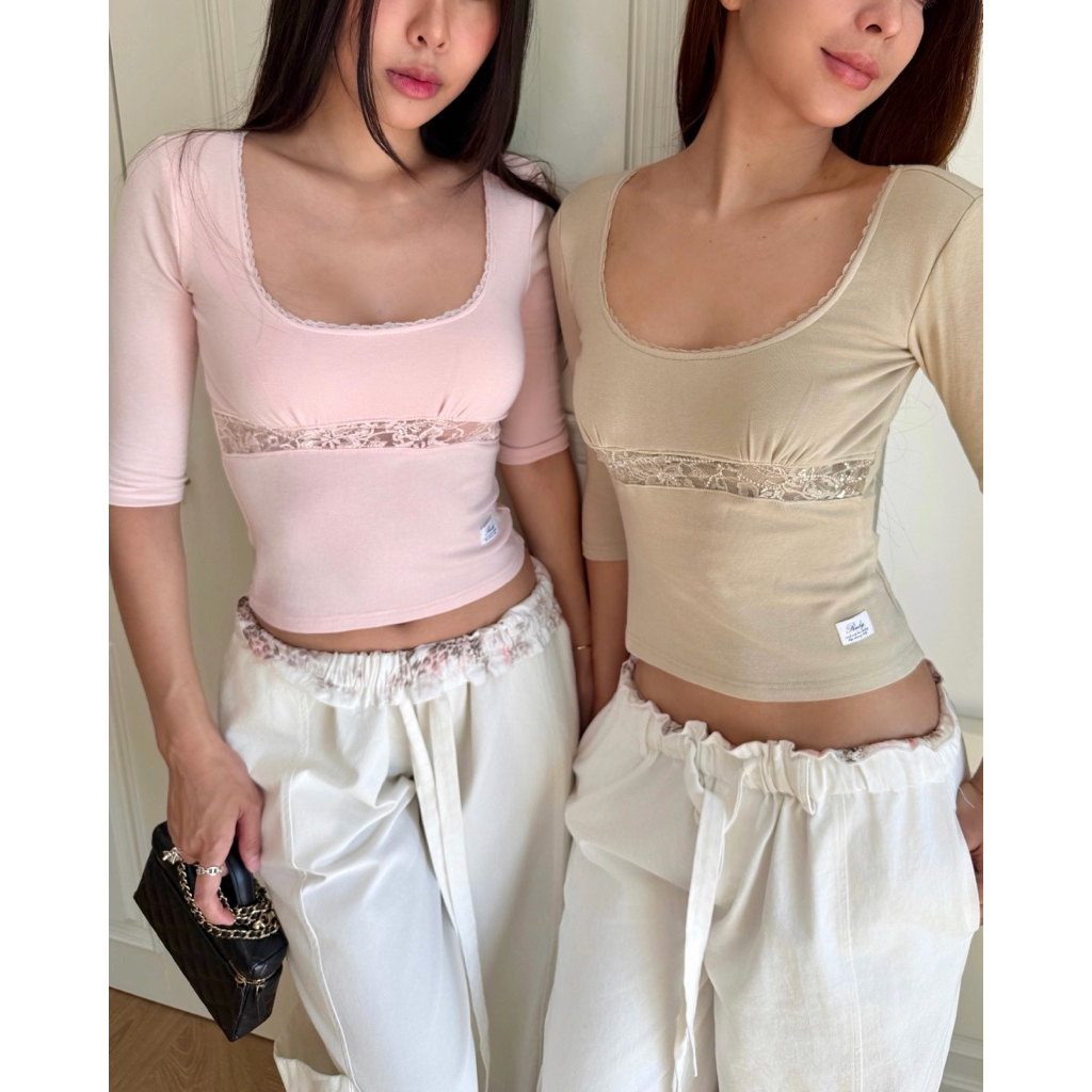 RUDY - CHINAMON GIRL TOP (พร้อมส่ง*)เสื้อแขนห้าส่วนตกแต่งลูกไม้ผ้ายืด