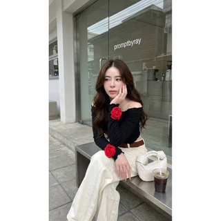 💕ShopBypuy💕เสื้อปาดไหล่แขนยาวแต่งกุหลาบ