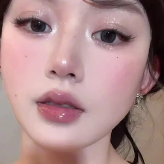 อายแชโดว์เนื้อเหลว/ชิมเมอร์/อายแชโดว์ 2-in-1/กลิตเตอร์/Eyeshadow/สีติดทนนาน/ใช้ได้ทุกวัน