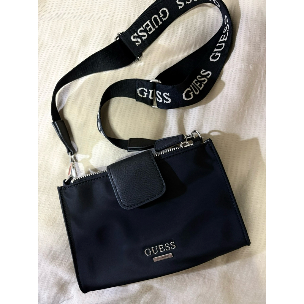 ส่งต่อ กระเป๋า Guess 💯