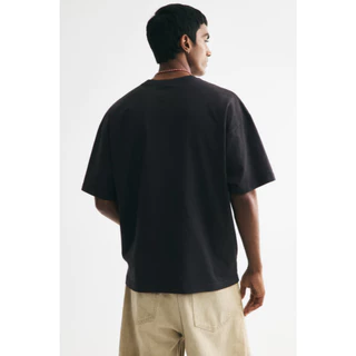H&M(เอชแอนด์เอ็ม) เสื้อยืดทรงโอเวอร์ไซส์ ผู้ชาย 1159823_26