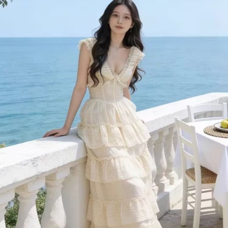💕 เดรสสายเดี่ยวคอวีสุดละมุน กระโปรงเค้กพลิ้ว เอวคอดพรางหุ่น ใส่แล้วสวยหวาน ดูแพง สไตล์สาวฝรั่งเศส เที่ยวทะเล คาเฟ่ 🌸✨👗🏖️