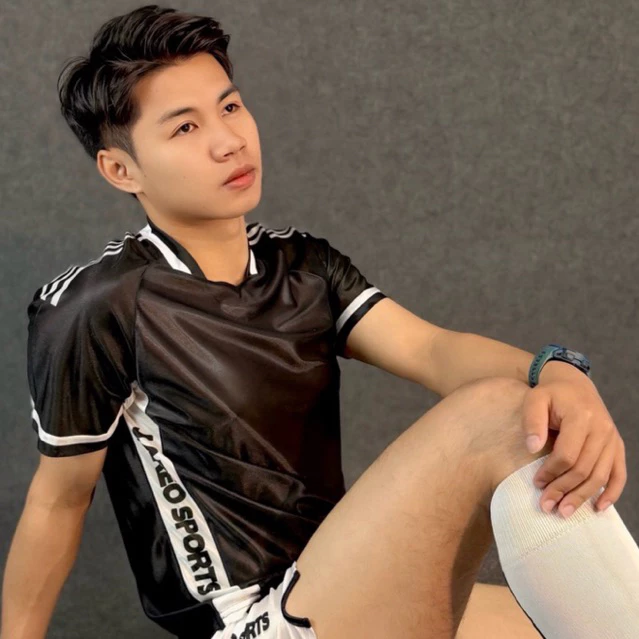 เสื้อ_jAreo_มันเงาแบบบาง_สีดำ_แถบขาว