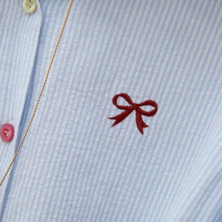 Red Berryเสื้อเชิ้ตแขนสั้นลายทางสีฟ้าสไตล์เกาหลีสำหรับผู้หญิง เสื้อฤดูร้อน เสื้อเชิ้ตลดอายุ W635