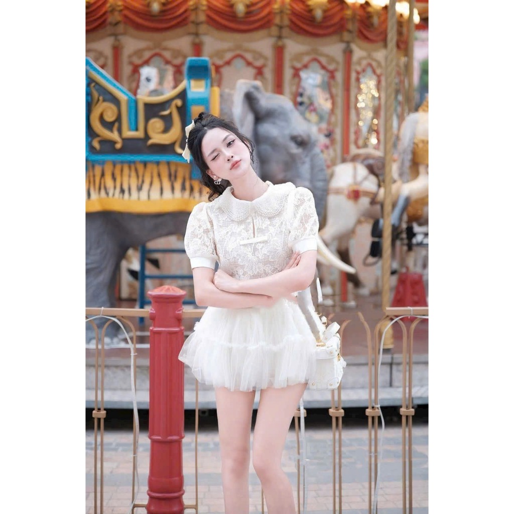 [NITTAYA] D2912 ชุดเซตเวียดนามเสื้อคอบัวแต่งไข่มุกแขนตุ๊กตาผ้าลูกไม้กระโปรงผ้าชีฟองซับในกางเกง  ใส่ออกงาน ดินเนอร์ คาเฟ่