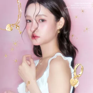 ต่างหู Destiny Lock Signature Hoop Earrings ก้านเงินแท้ S925 - The Green Box