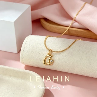 LEIAHIN Jewelry A-Zสร้อยคอจี้ตัวอักษรสีทอง ทนสีไม่ลอก อาบน้ำใส่ได้ เหมาะเป็นของขวัญวันเกิด 66n