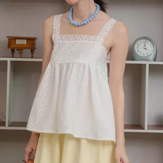 Kimmame - เสื้อ รุ่น Daisy Lace Spaghetti