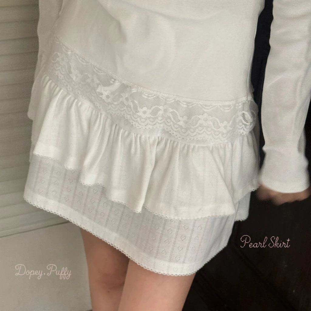 DOPEY.PUFFY / Pearl Skirt กระโปรงเนื้อผ้าฉลุดีเทลแต่งชาย(มีซับกางเกง)