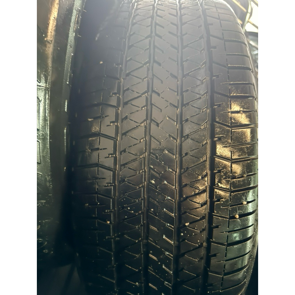 ยางมือสอง 255/60/18 Bridgestone HT684 ปี19 ราคาต่อเส้น