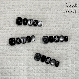 เล็บปลอมพร้อมติด handmade งานลูกแก้ว cat eye โทนสีดำ #1 [เล็บทรงสั้นกลมมน] (เลือกไซส์เล็บได้) *ใช้เวลาทำ 1-2 วันนะคะ *