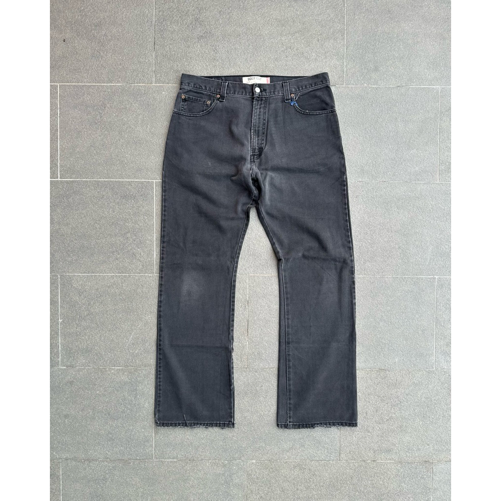 Levi’s 517 bootcut กางเกงยีนส์ขาม้า