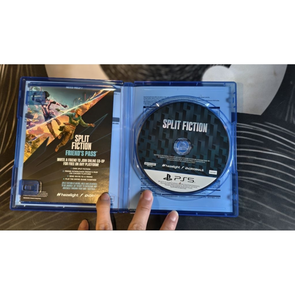 แผ่น Split Fiction PS5 มือสอง