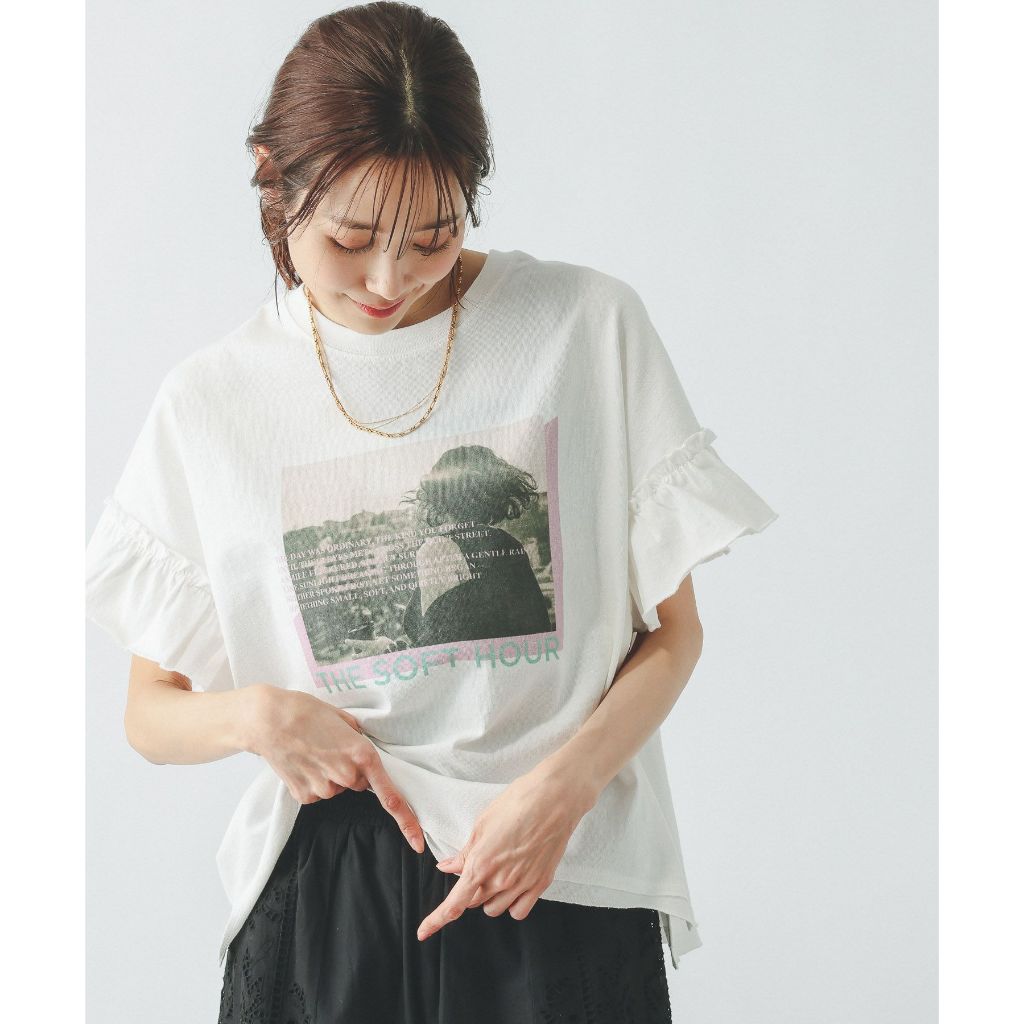 GLOBAL WORK เสื้อยืดลายพิมพ์ ดีไซน์แขนระบาย Heavy Rock Tee Frill Print Short Sleeve 2