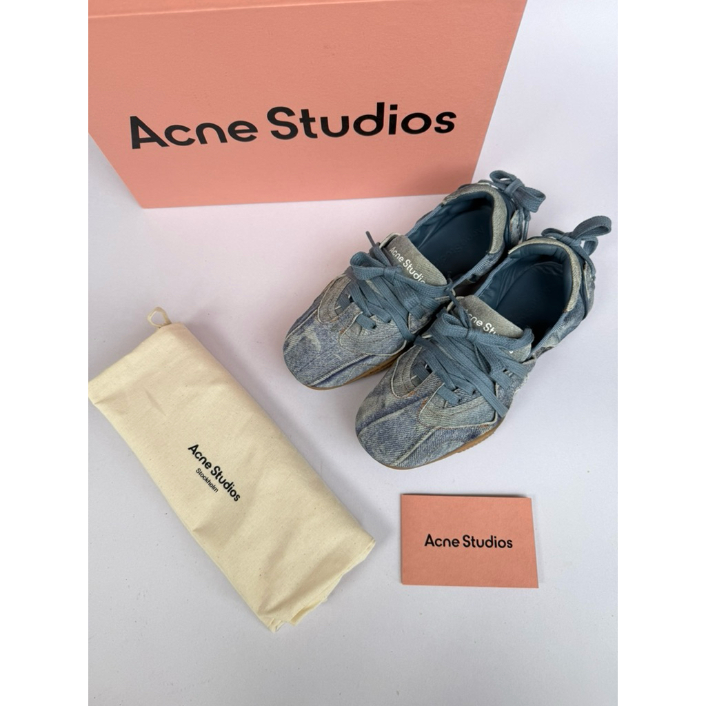 รองเท้าผ้าใบ Acne Studio