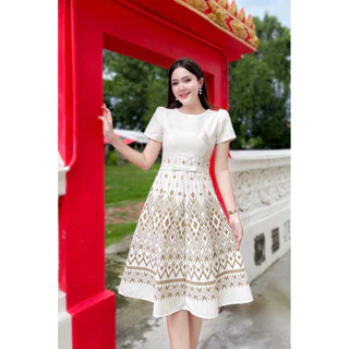 PIRA DRESS เดรสผ้าฝ้าย งานอัดกาวทั้งชุด สีขาว