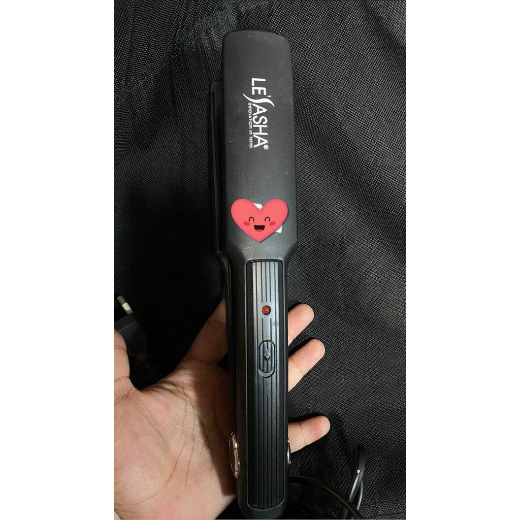 หนีบผม Lesasha รุ่น Chic Black Ceramic (LS0320) มือสอง (CC)