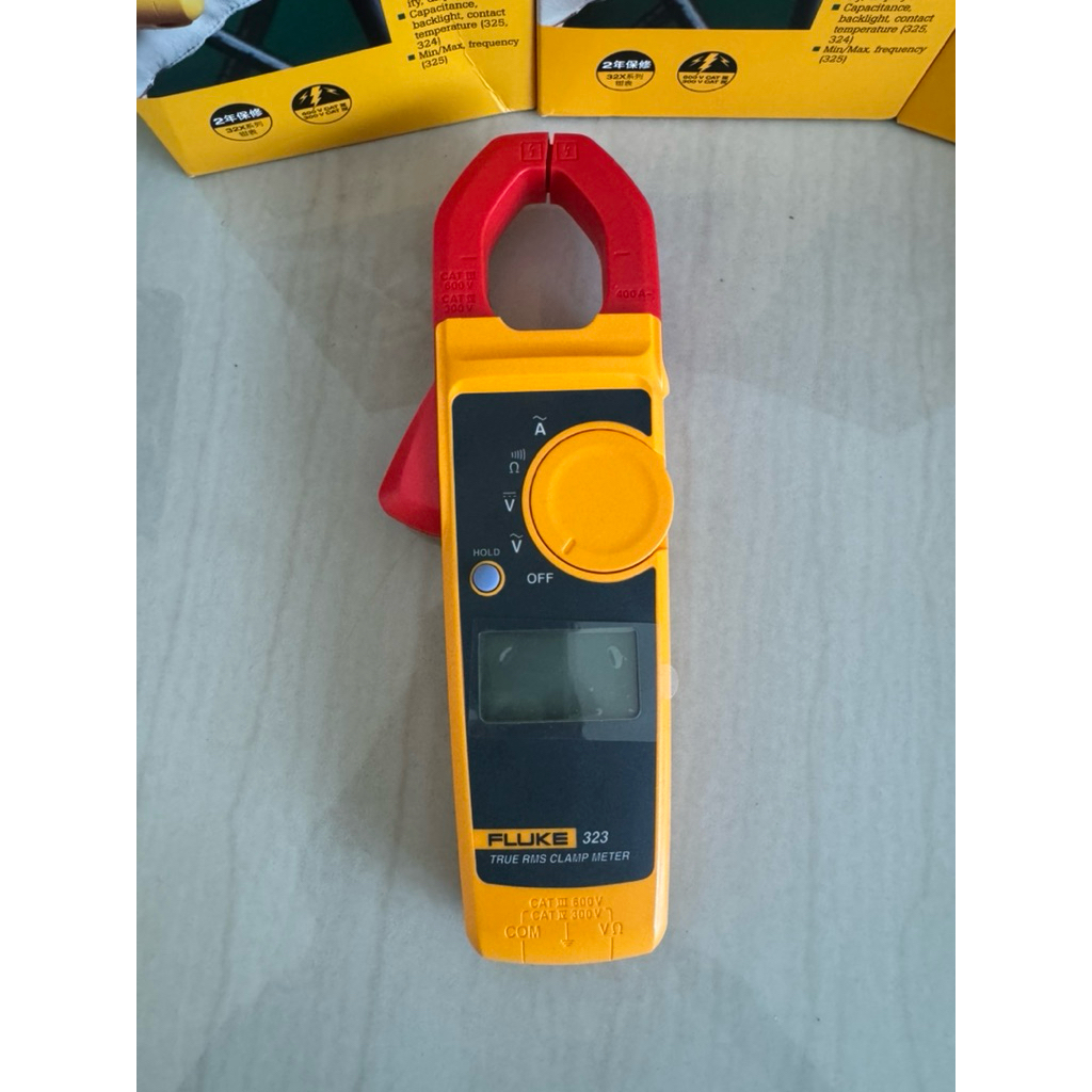 แคลมป์มิเตอร์ (Clamp Meter) ยี่ห้อ Fluke รุ่น Fluke 323