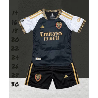 ชุดบอลเด็กชุดกีฬาเด็ก 1-13ปี ผ้านิ่มใส่สบาย{เสื้อพร้อมกางเกงมีพร้อมส่ง}