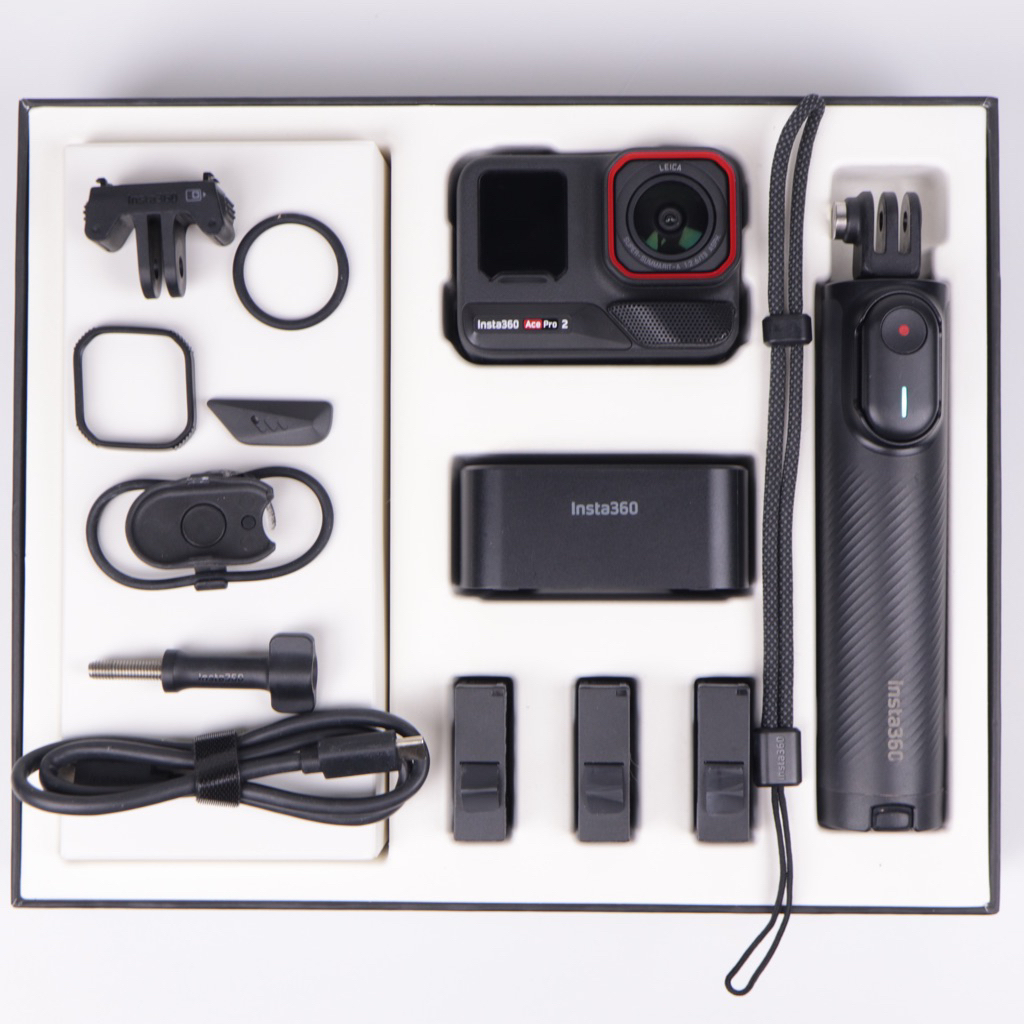 🚀ส่งด่วน:กทม🚀)🌟Insta360 Ace Pro 2 Set Creater Bundle(มือสอง)หมดประกันศูนย์📌พร้อมส่งทันทีภายใน 2 ชม.