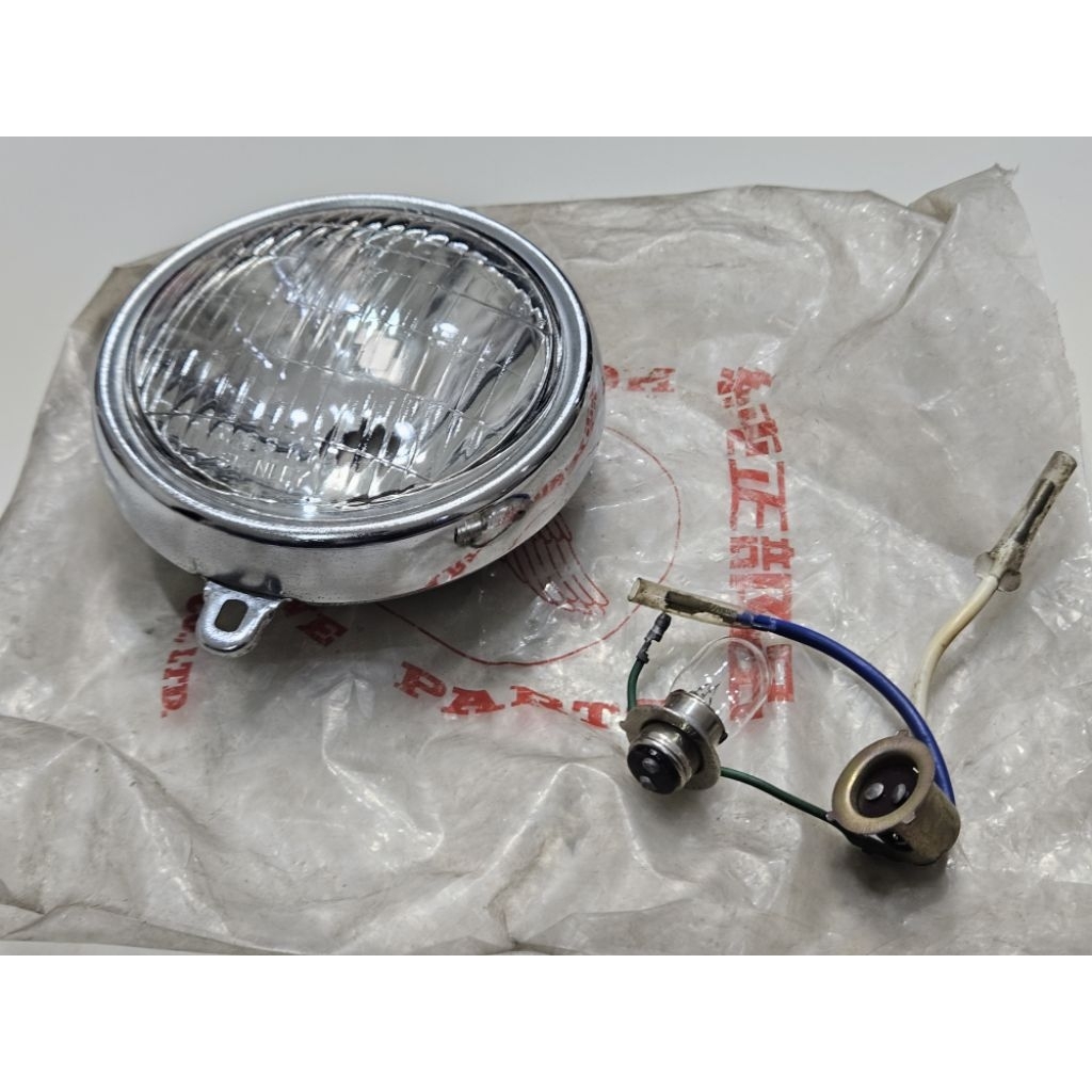 จานฉาย โคมไฟหน้า แท้ใหม่ Honda S90 SS50 CF50 CF70 ชาลี ST50 ST70 DAX CM90 CM91