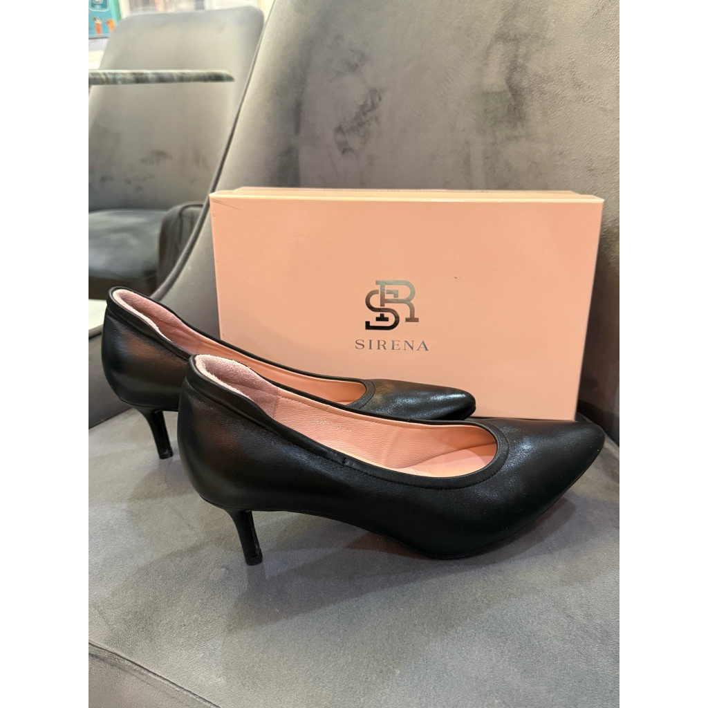 ส่งต่องรองเท้า Sirena size.43 สภาพดี ใส่ครั้งเดียว💯✨💐👠