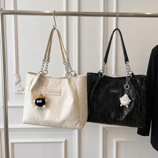 กระเป๋า Totebag ผู้หญิงแฟชั่น กระเป๋าใบใหญ่ PU นุ่ม ใส่ของได้เยอะ สไตล์เกาหลี มาพร้อมพวงกุญแจน่ารัก