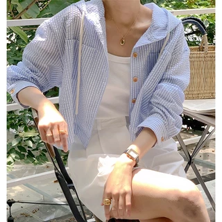 เสื้อผู้หญิงสไตล์เกาหลี ลายทาง แขนยาว ทรงสั้น เสื้อเชิ้ตฮู้ดดี้ เสื้อมีฮู้ด ทรงหลวม