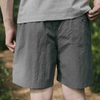 Madmatter - Rivet Nylon Shorts กางเกงขาสั้นผ้าไนลอน