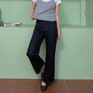 (พร้อมส่ง) CHUUCHOP - (XS-6XL) Genova Jeans กางเกงยีนส์ทรงกระบอกกลาง เอวกลาง ปลายขาบานเล็กน้อย ช่วยให้ดูเพรียว (C8606)