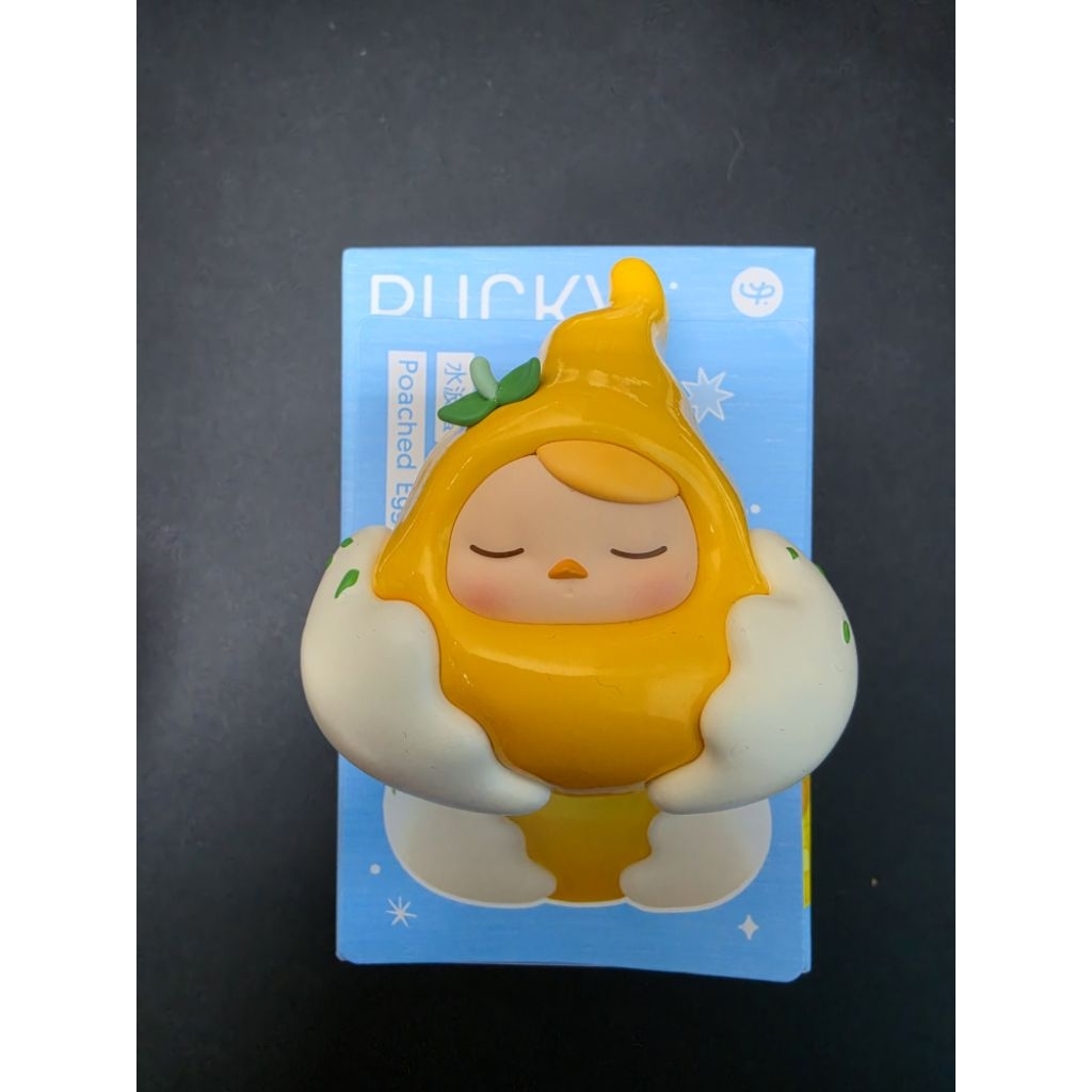 (แกะตัว ของแท้ Popmart) Pucky Egg Beanie: Poached Egg