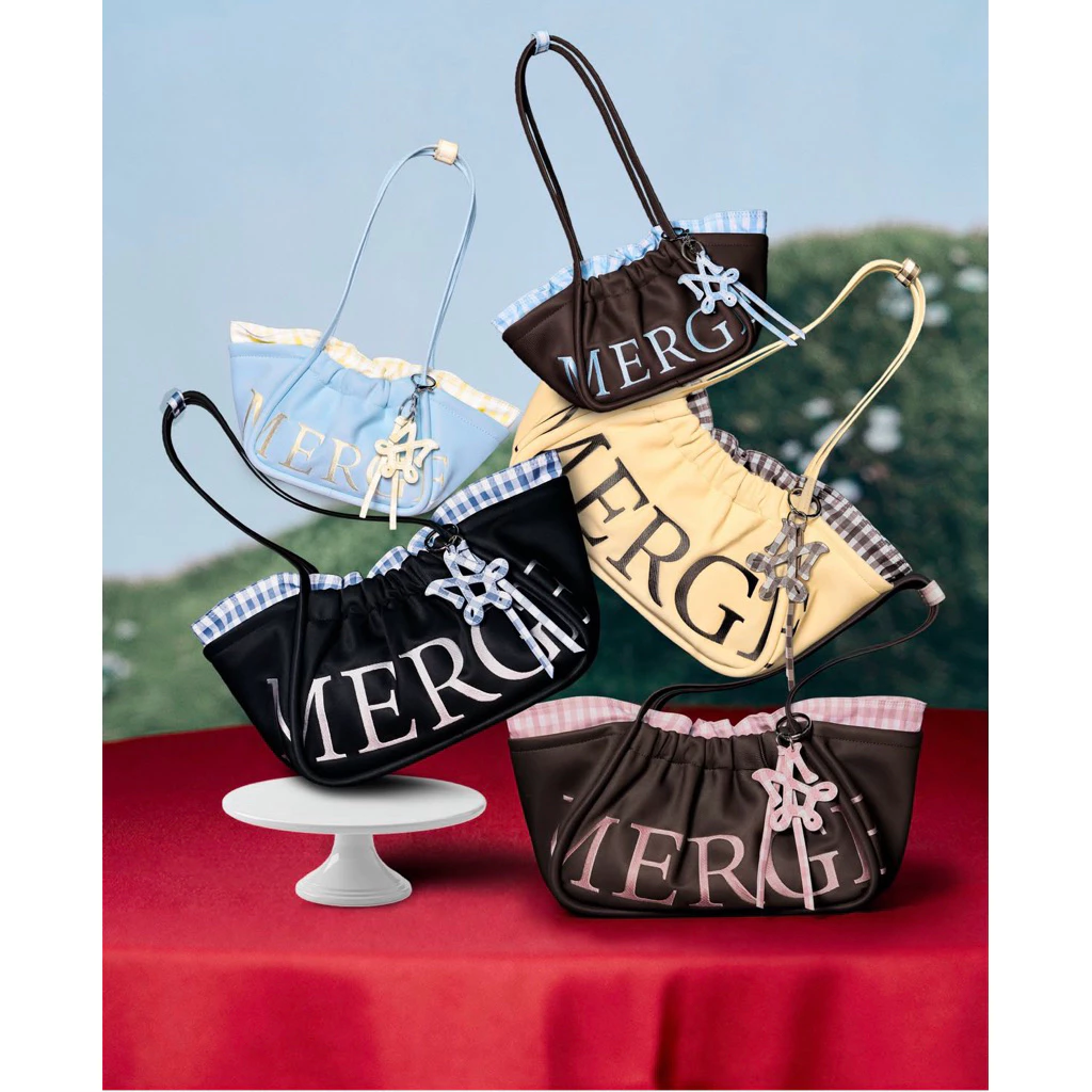✅✅(พร้อมส่ง 5สี ลิมิเตด✨) Merge A Day Bag Limited 🖤