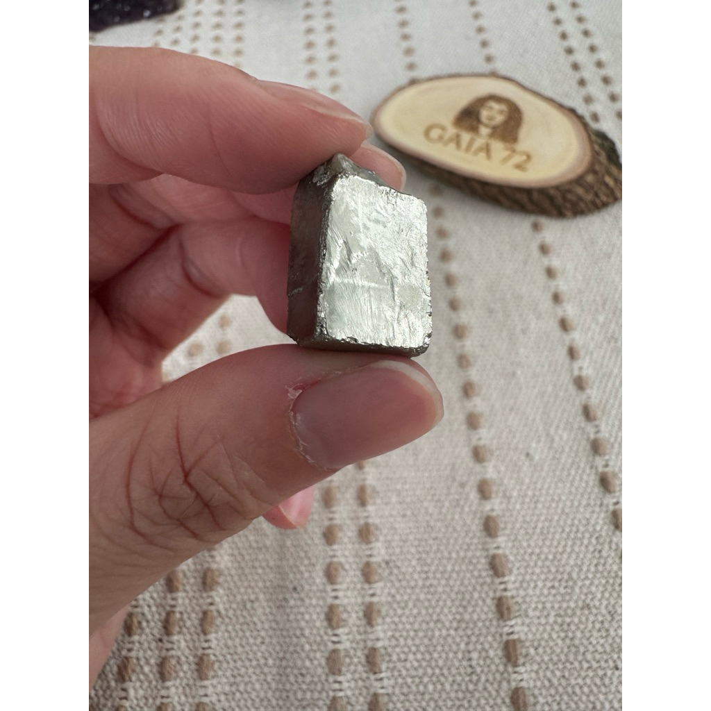 พร้อมส่ง ถ่ายจากสินค้าจริง หินแท้100% ไพไรต์ pyrite#57