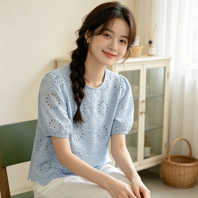 FBAShop เสื้อผ้าทรงหลวมฤดูร้อนผู้หญิง ปักฉลุลายดอกไม้คอกลม แขนพอง ขอบลอน เหมาะไปเที่ยว