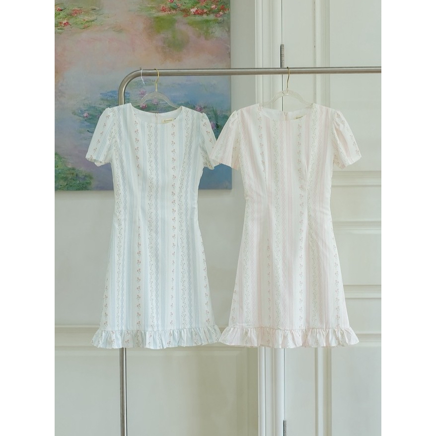 🛋️🌸KK018 | เดรสคอกลมเข้ารูปทรงเอระบายชาย•ผ้าครัชลายดอกไม้•🧵เช็คขนาดก่อนสั่งนะคะ