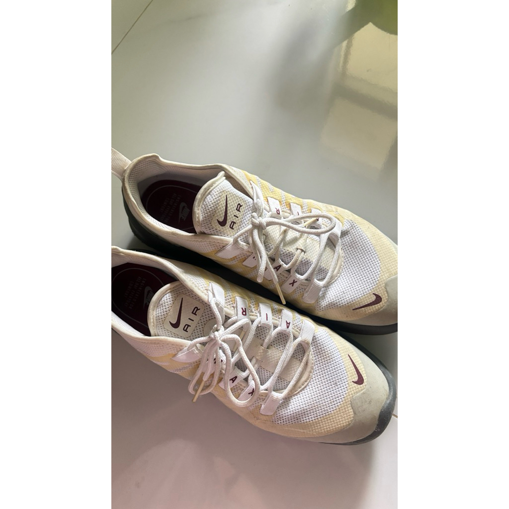 รองเท้า Nike Air Max Axis มือสอง ของแท้