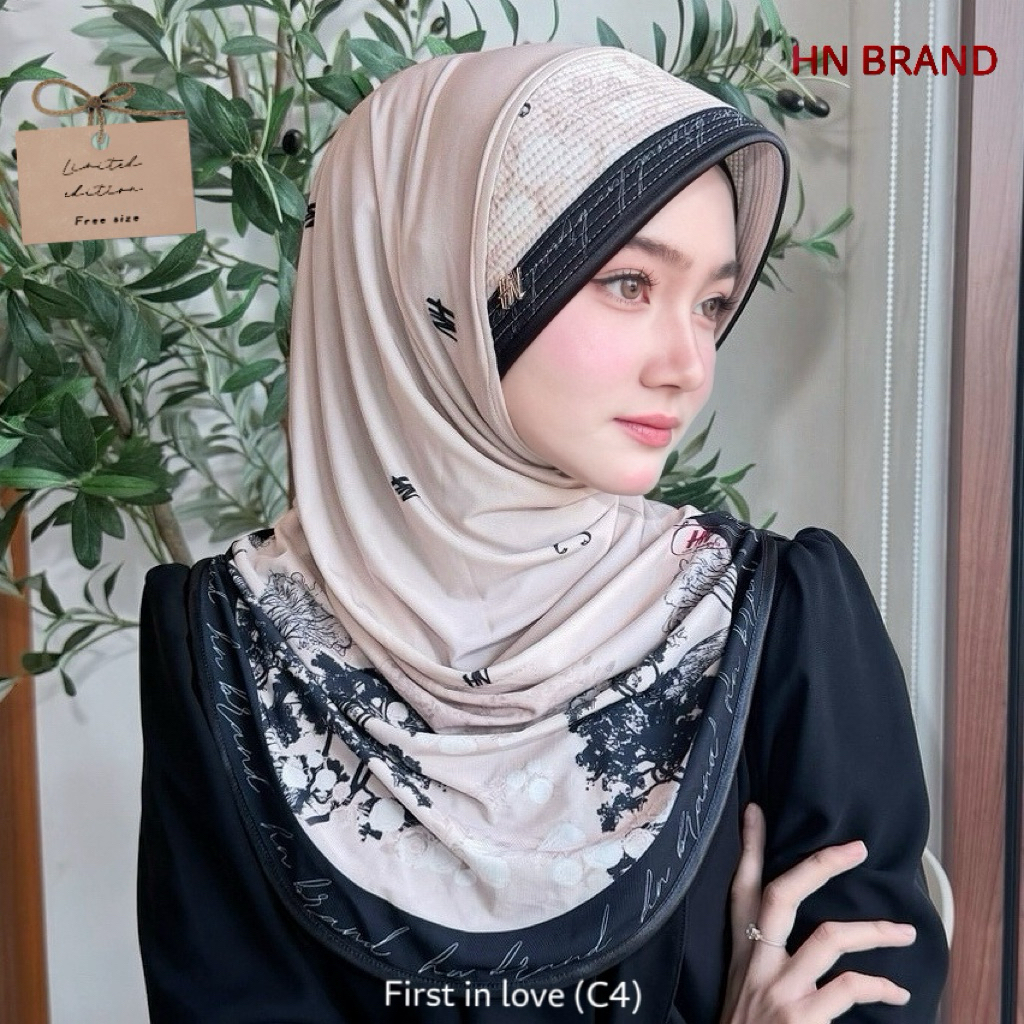 ใหม่ล่าสุด งานขอบฟรีไซต์ L รุ่น First in love ผ้าคลุมสวม HN Brand พรีเมี่ยม C4 (มีถุงแบรนด์)