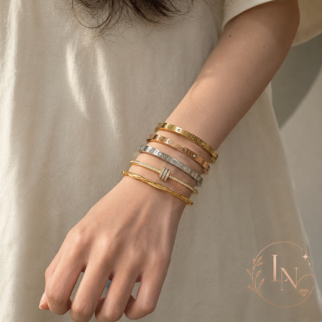 L.N.Jกำไลข้อมือเลขโรมัน สแตนเลสไทเทเนียม ไม่ซีดจาง กันน้ำ ใส่อาบน้ำได้ ดีไซน์เรียบหรู ใส่ได้ทุกวัน