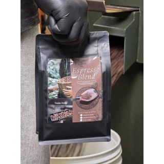 Espresso Blend กาแฟเบลน (คั่วเข้ม) Taste notes : Dark chocolate caramel fullbody